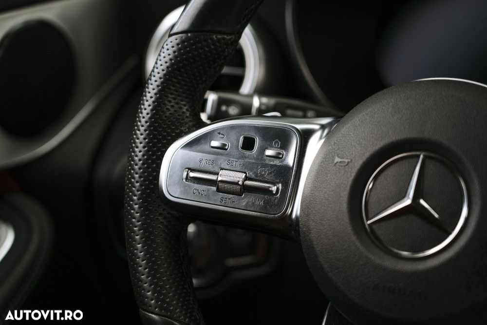 Mercedes-Benz GLC 300 d 4MATIC - 22