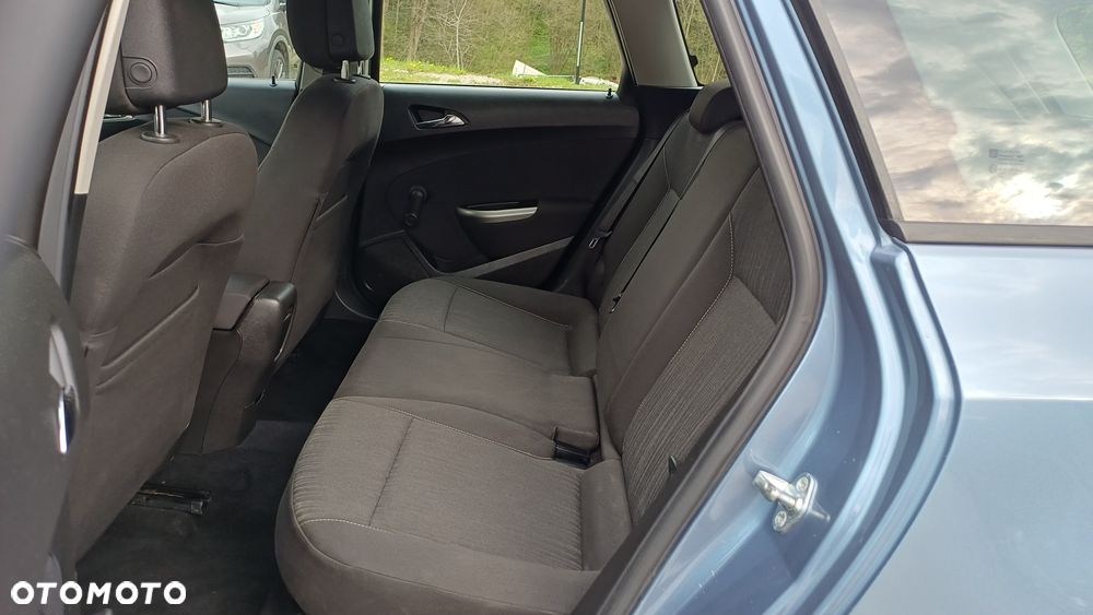 Opel Astra 1.4 Turbo - 15