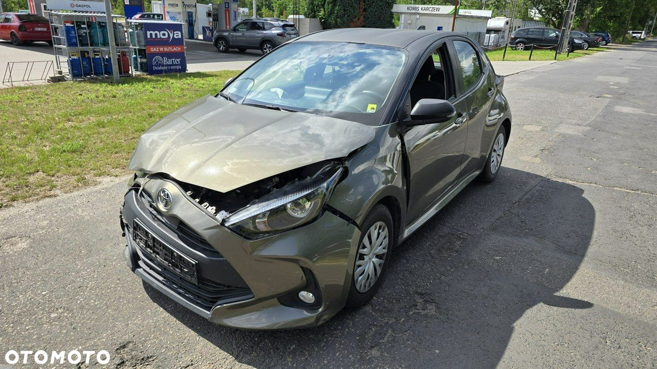 Toyota Yaris - 4