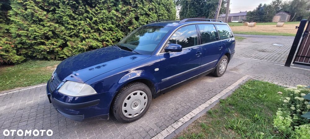 Volkswagen Passat 1.6 Comfortline - 2