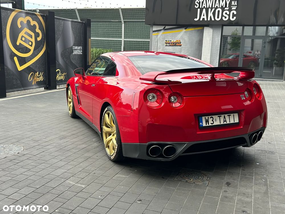 Nissan GT-R Black Edition - 8