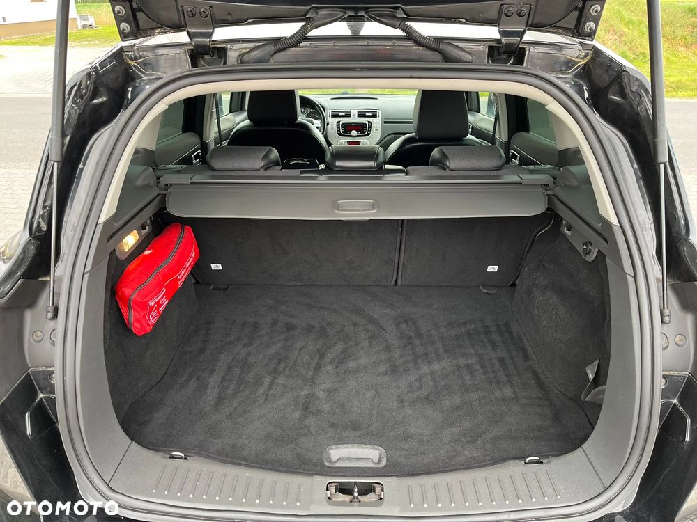 Ford Kuga 2.0 TDCi 4WD Trend - 11