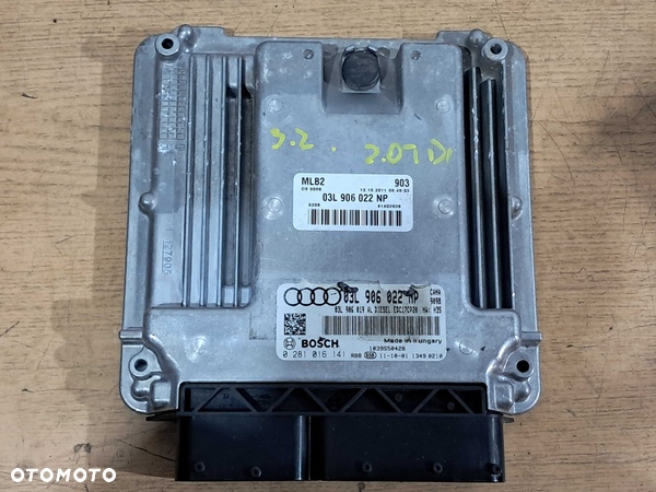 AUDI A4 B8 A5 8T komputer sterownik silnika 2.0 TDI