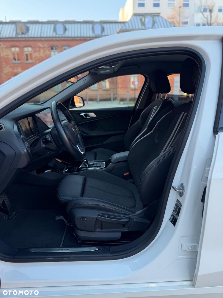 BMW Seria 1 118i Sport Line - 36