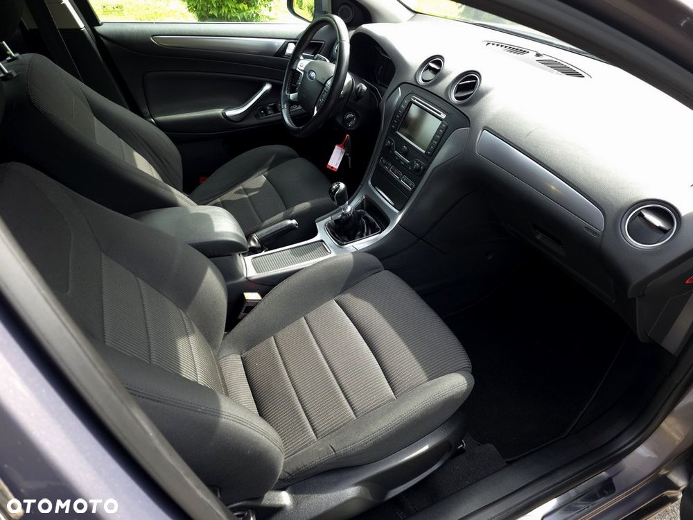 Ford Mondeo 2.0 TDCi Titanium - 12