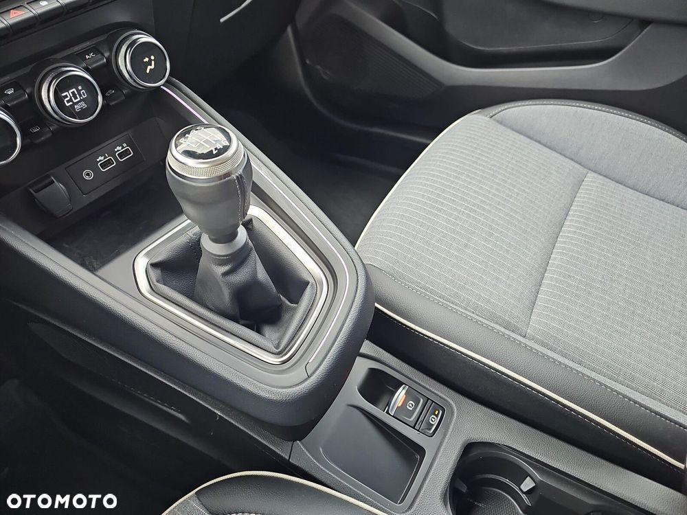 Renault Clio 1.0 TCe Techno - 24