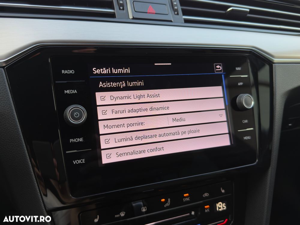 Volkswagen Passat 2.0 TDI SCR DSG Elegance - 36