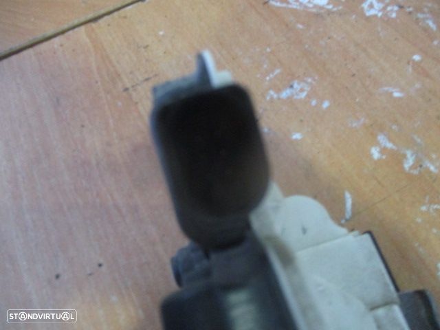 Fecho 6J0839015A SEAT IBIZA 2010 TE 6 PINOS SEAT IBIZA 4 6J FASE 1 2009 1.6TDI 90CV 5P BRANCO TE  6 PINOS - 1