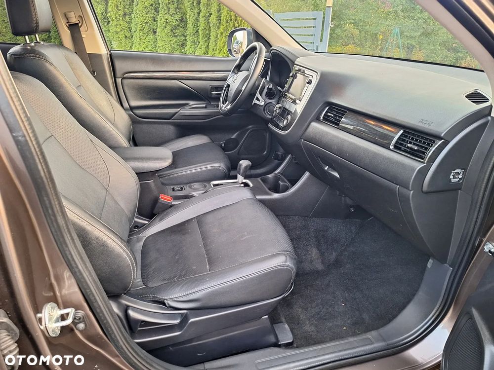 Mitsubishi Outlander 2.0 2WD CVT Spirit+ - 20