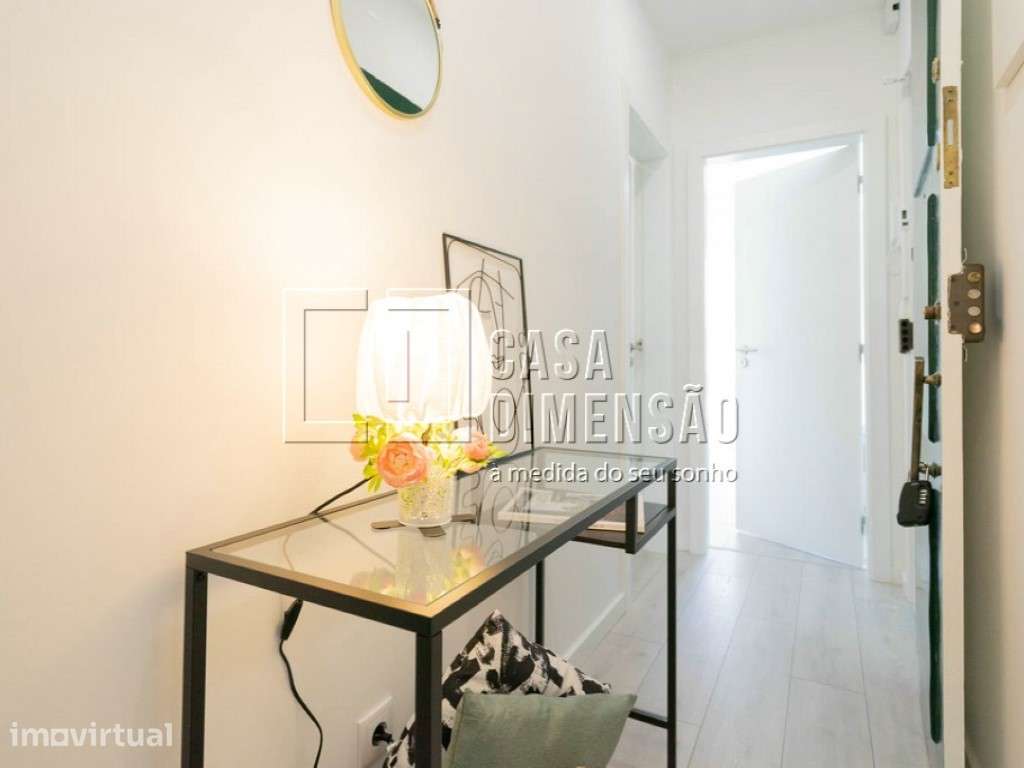 Apartamento T3 em Benfica, com Varandas, Totalmente Mobilado e Pron... - Grande imagem: 2/47