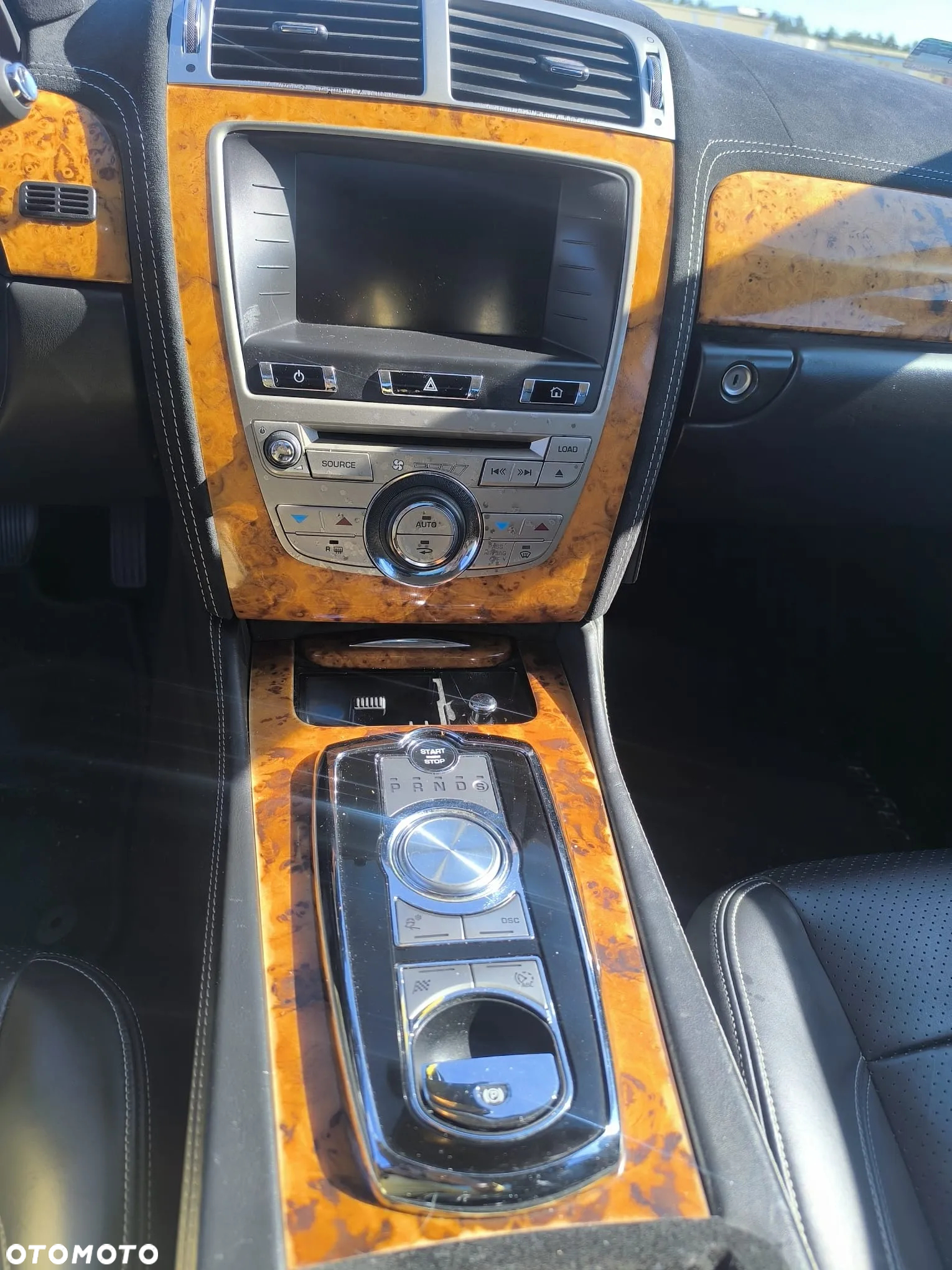 Jaguar XK 5.0 Coupe - 14