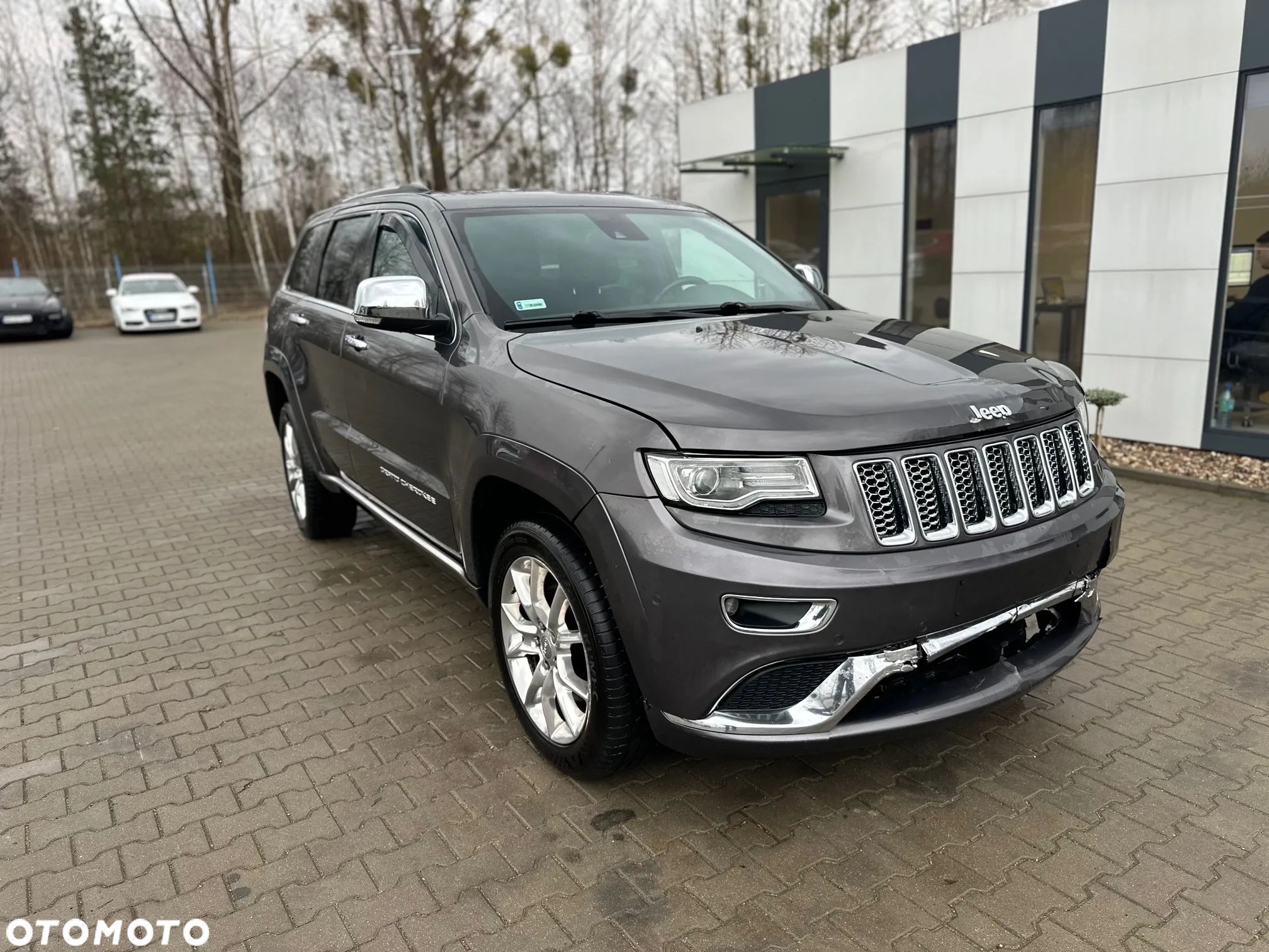 Jeep Grand Cherokee - 1
