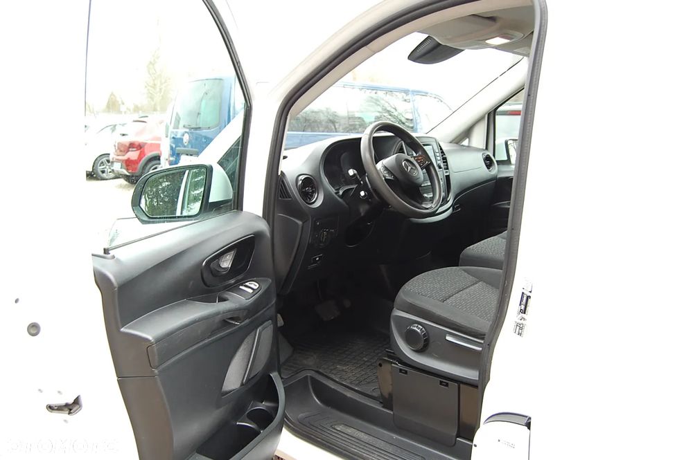 Mercedes-Benz Vito - 10