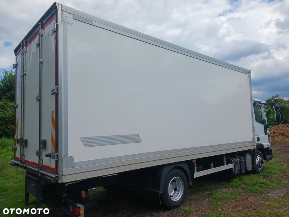 Iveco EUROCARGO 100E18 E5 2013r 277 tyś km KLIMA SALON Izoterma Chłodnia Mroźnia - 18
