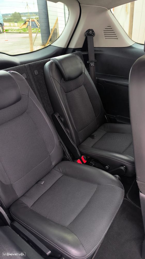 Ford S-Max 1.8 TDCi Titanium 7L - 42