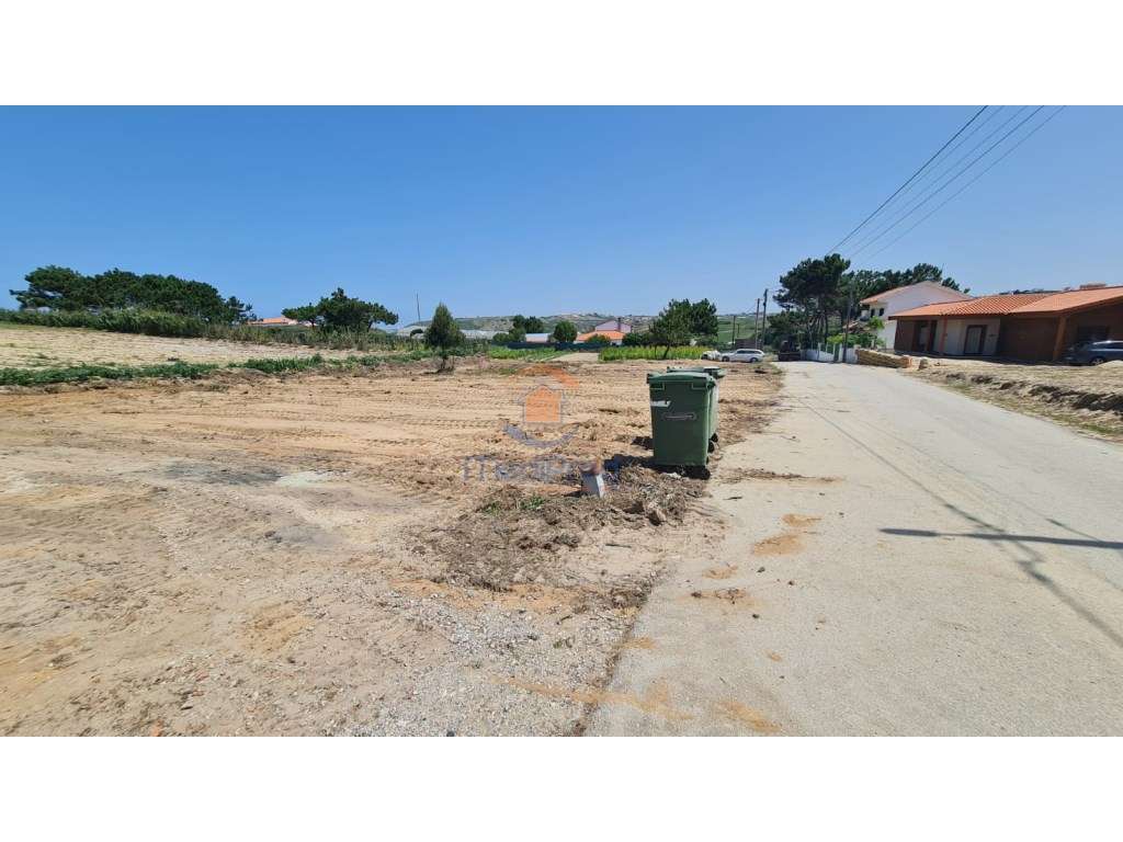 Lote de terreno 720 m2 para moradia na Póvoa de Penafirme | A dos C... - Grande imagem: 5/5