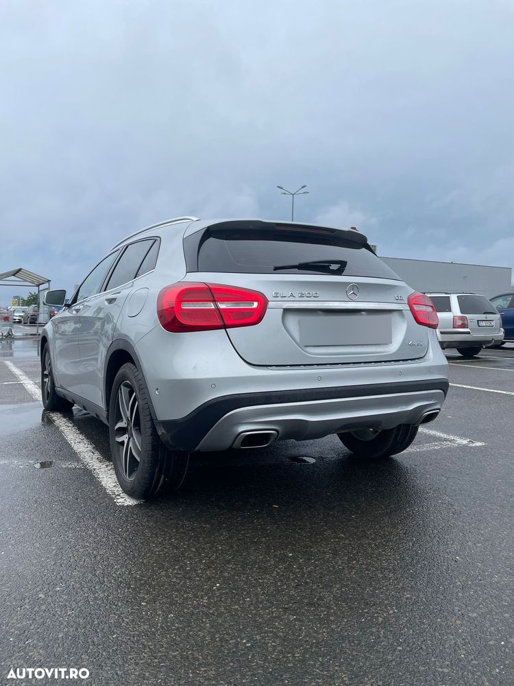 Mercedes-Benz GLA 200 CDI 4MATIC Aut. - 11