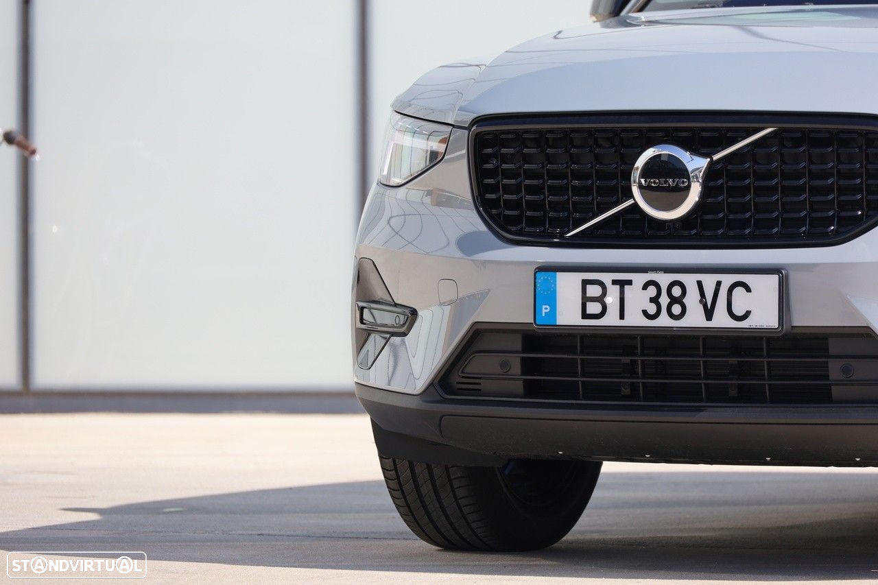 Volvo XC 40 2.0 B3 Plus Dark - 6