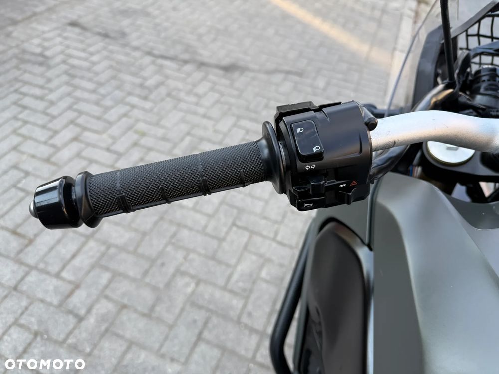 Yamaha XTZ - 11
