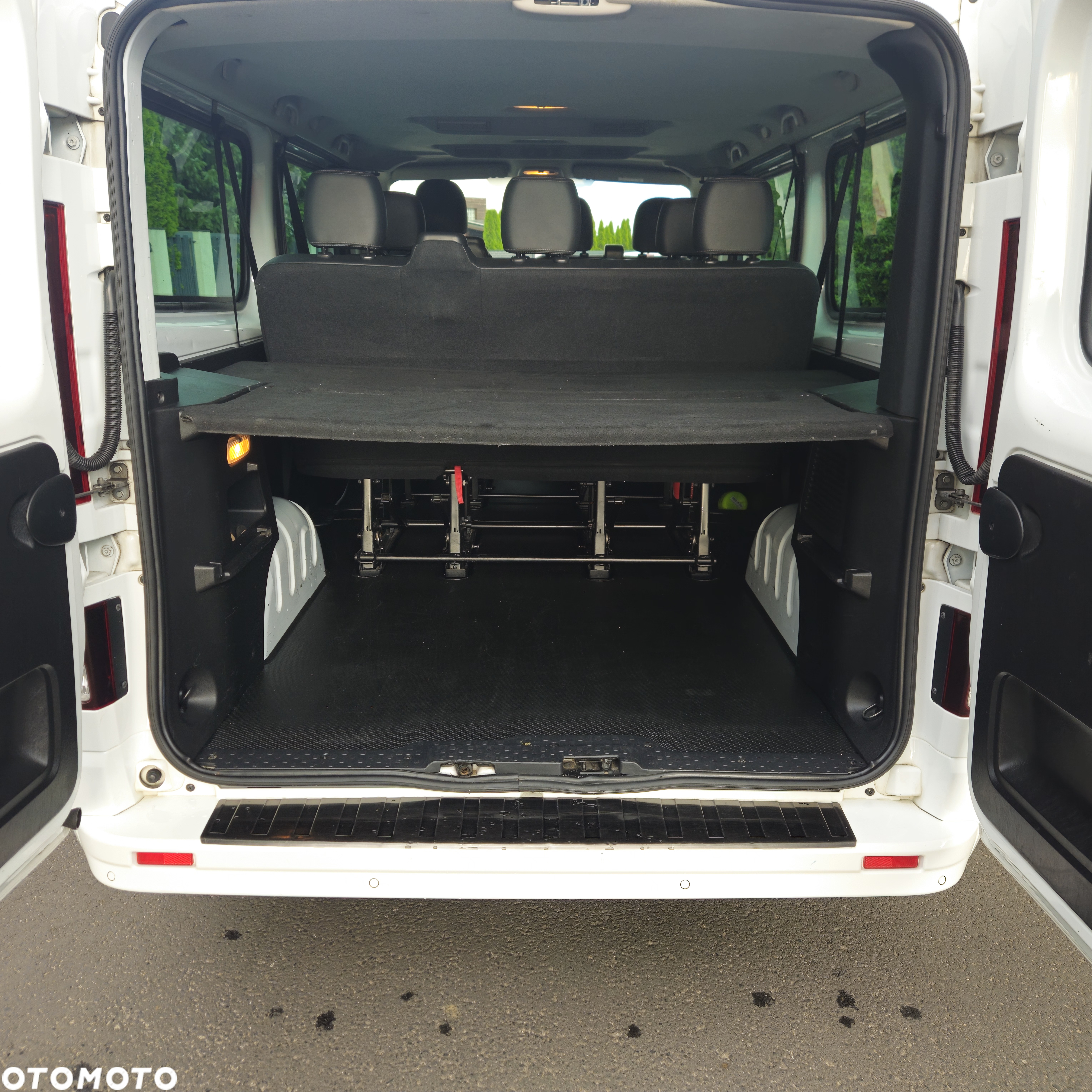 Opel Vivaro L2H1 2,9t Edition - 6