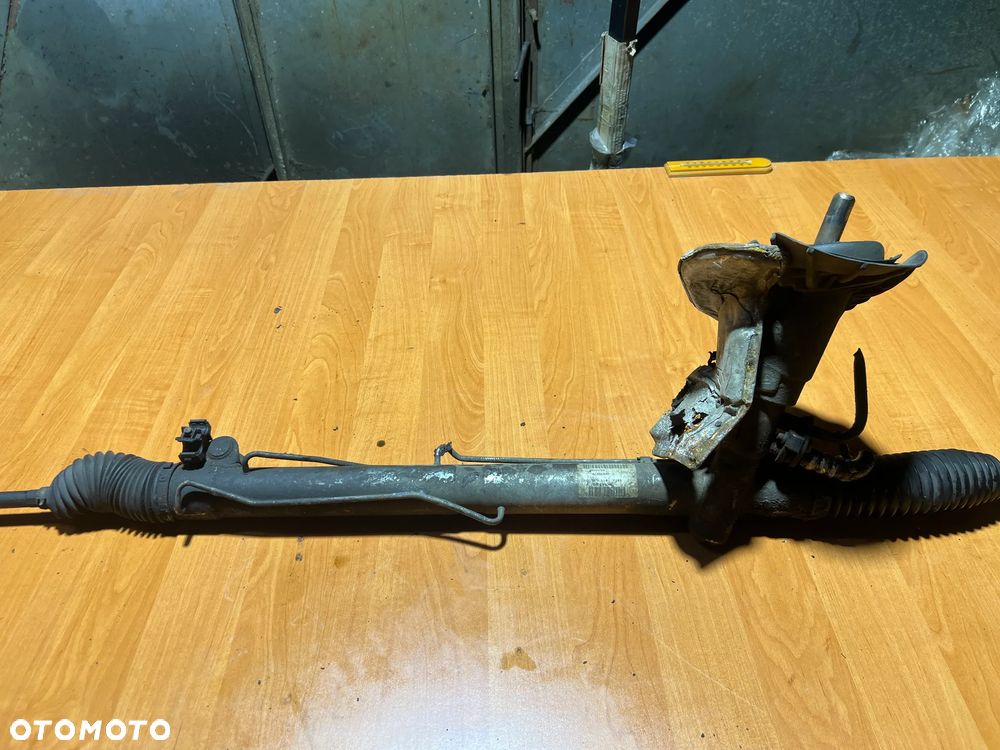 UKŁAD KIEROWNICZY MAGLOWNICA VOLVO S60 V70 XC70 S80  30761784 - 1