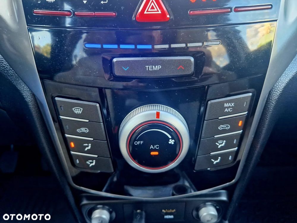 SsangYong/KGM Tivoli 1.6 D Amber - 23