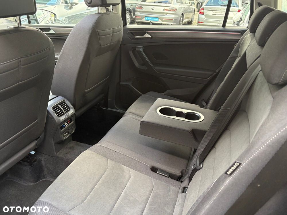 Volkswagen Tiguan Allspace - 16