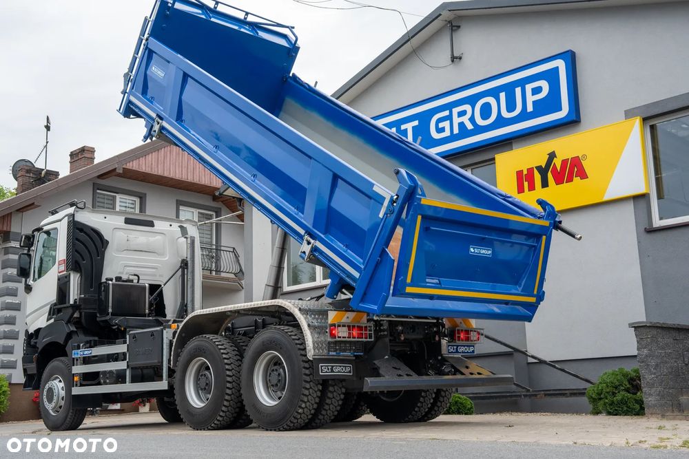 Renault K 440 6X6 - 5