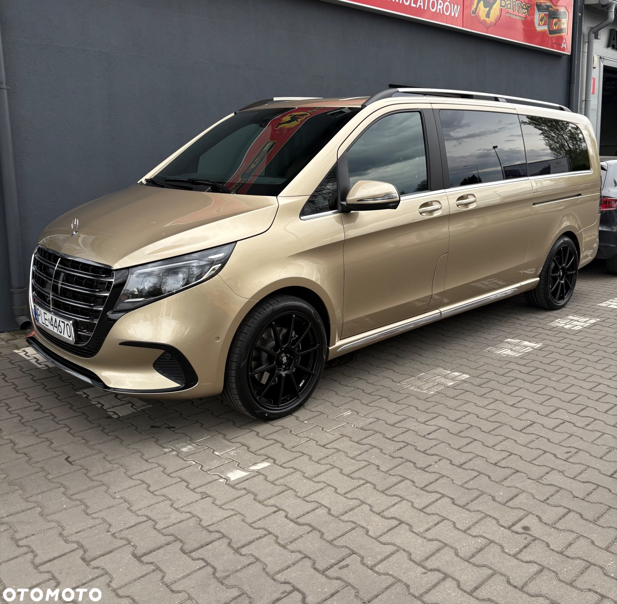 Mercedes-Benz Klasa V 300 d 9G-Tronic Exclusive (ekstra d³) - 28