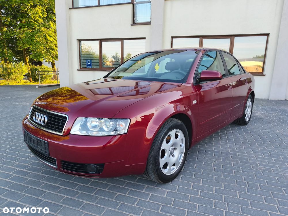 Audi A4 Limousine - 3