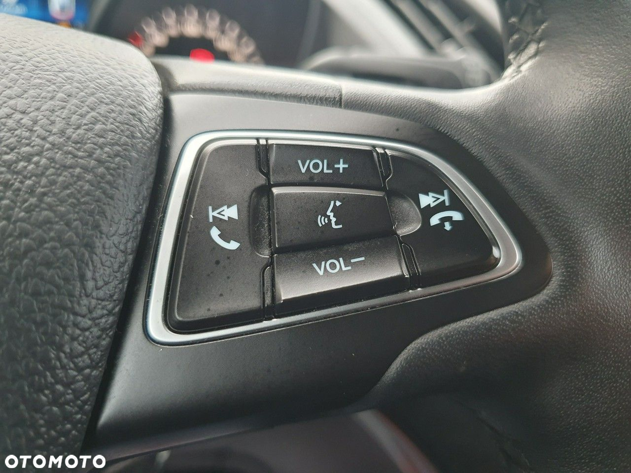 Ford Kuga - 15