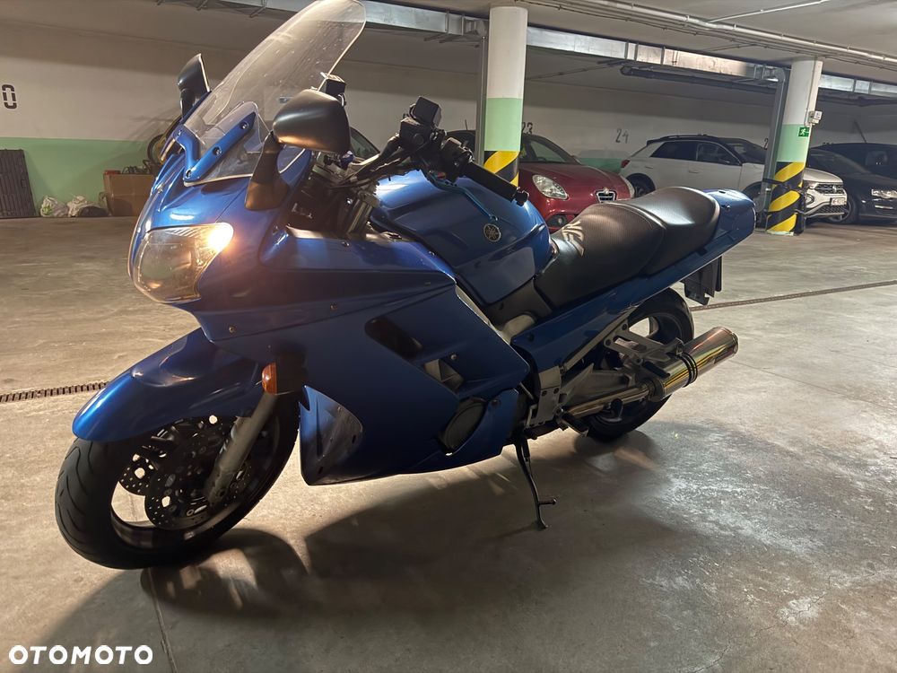 Yamaha FJR - 8