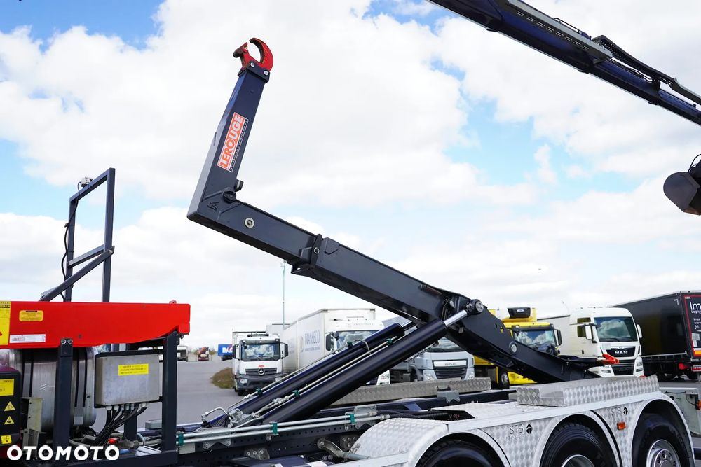 Scania G 410 / E 6 / 8 X 4 / HDS + HAKOWIEC / TRIDEM / CNG / RETARDER / FASSI F 215 - 28