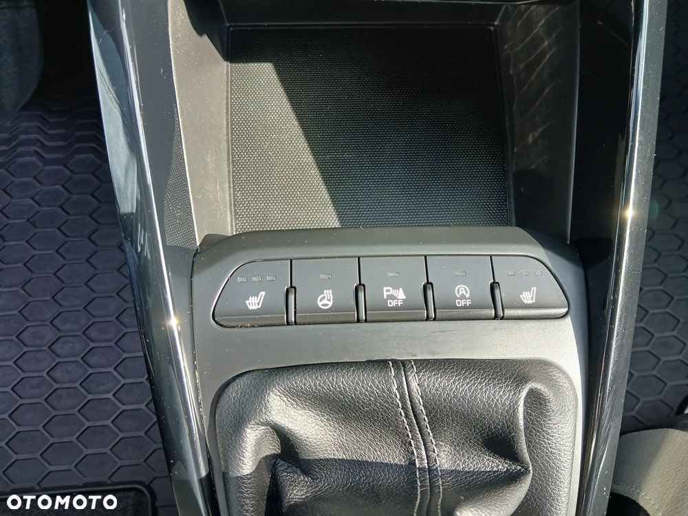 Kia Stonic 1.6 CRDi SCR XL - 18