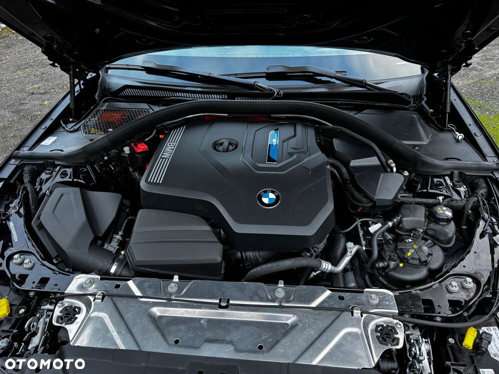 BMW Seria 3 330e PHEV sport - 14