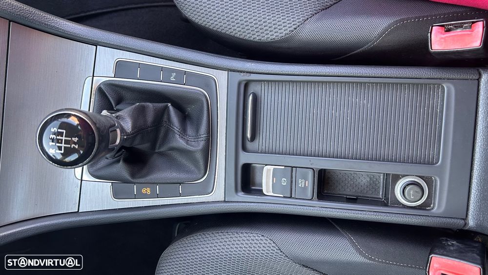 VW Golf Variant 1.6 TDi GPS Edition - 25