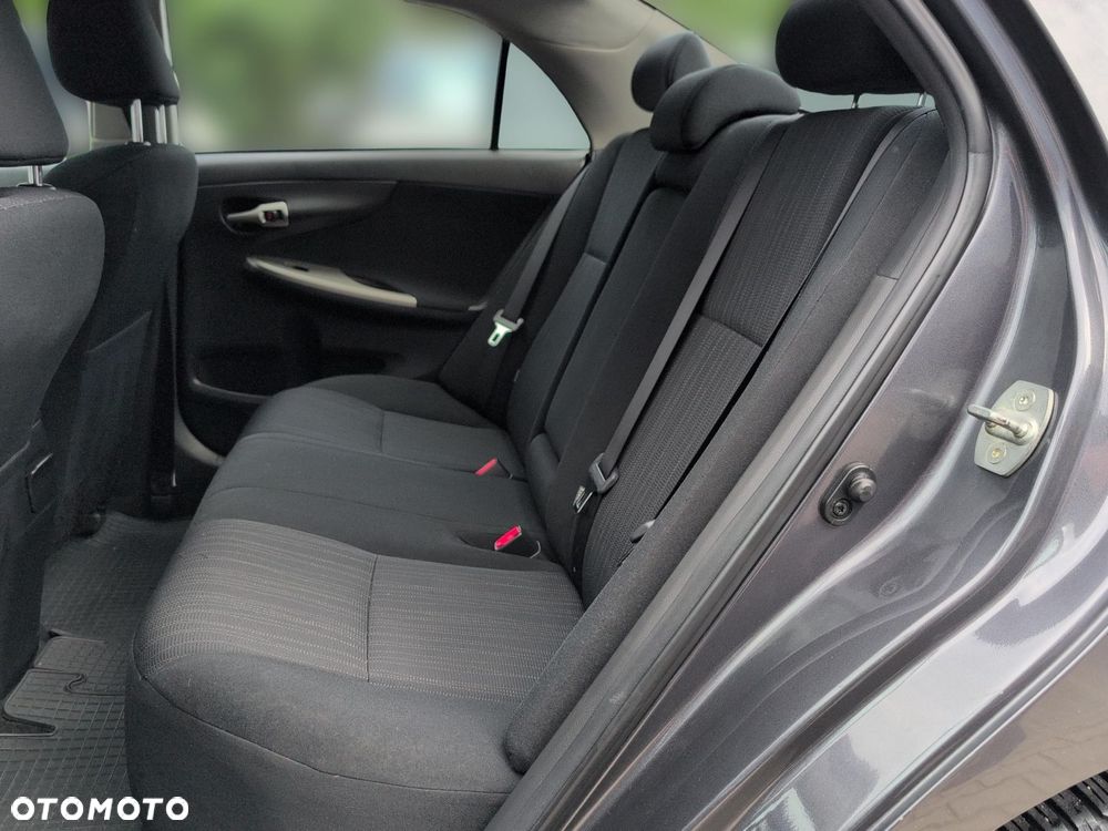 Toyota Corolla 1.6 VVT-i Luna - 14