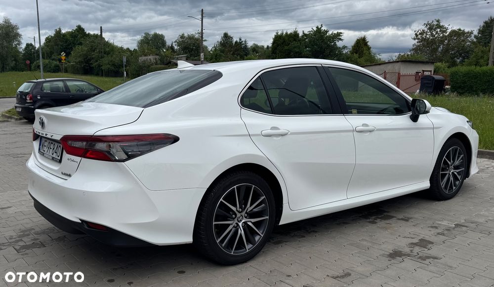 Toyota Camry - 9