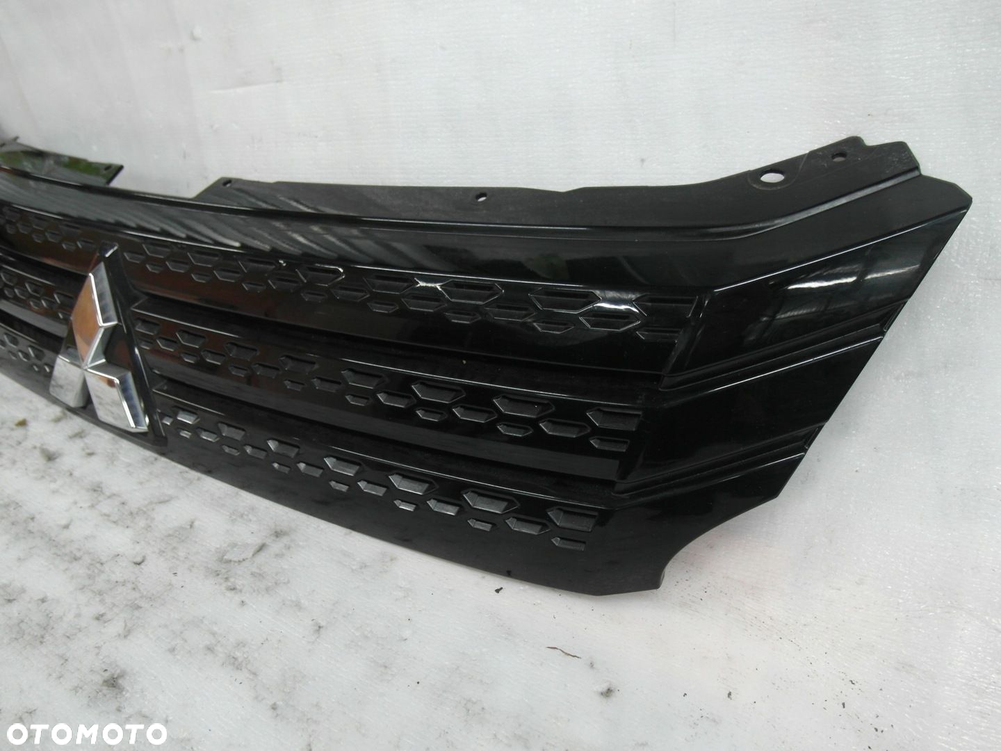 MITSUBISHI ECLIPSE CROSS LIFT ATRAPA GRILL KRATKA 20- NR70 - 3