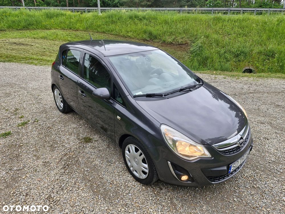 Opel Corsa 1.4 16V Cosmo - 33
