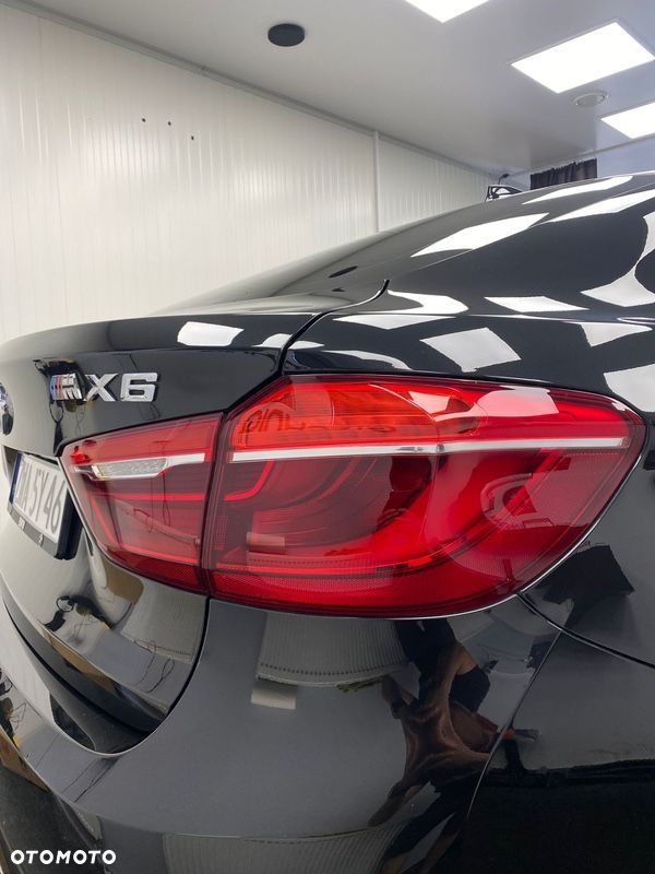 BMW X6 xDrive40d - 16