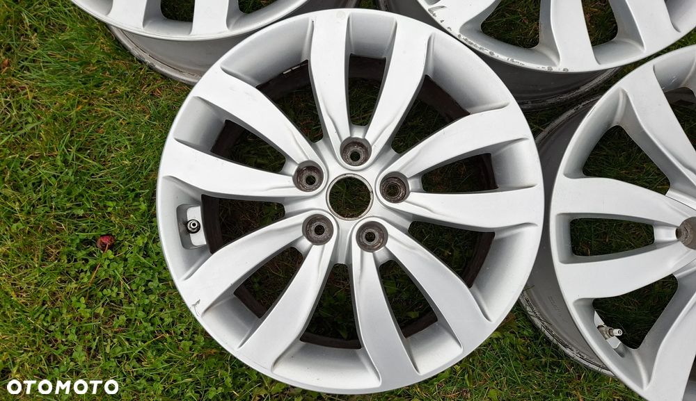 Felgi Aluminiowe 17 Kia Carens IV 5x114.3 ET 50.5 - 2