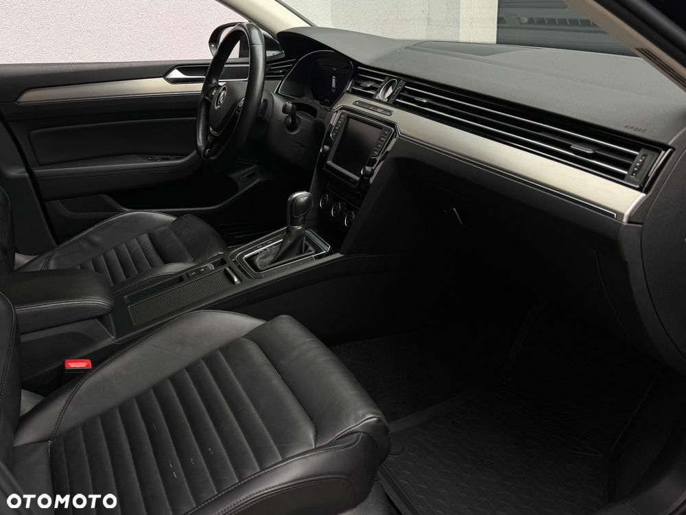 Volkswagen Passat 2.0 TDI SCR (BlueMotion Technology) DSG Highline - 26