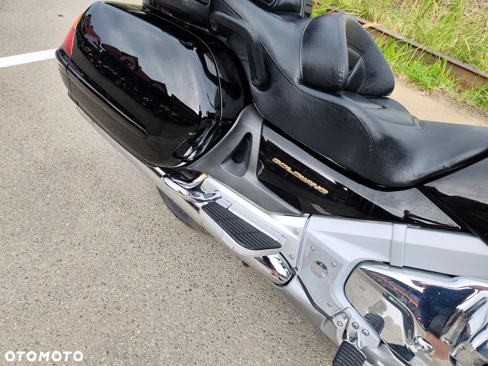 Honda GL - 32