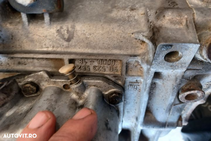 Cutie de viteze manuala 90523582 90470635 2.0 DTI Opel Astra G [1998 - 6