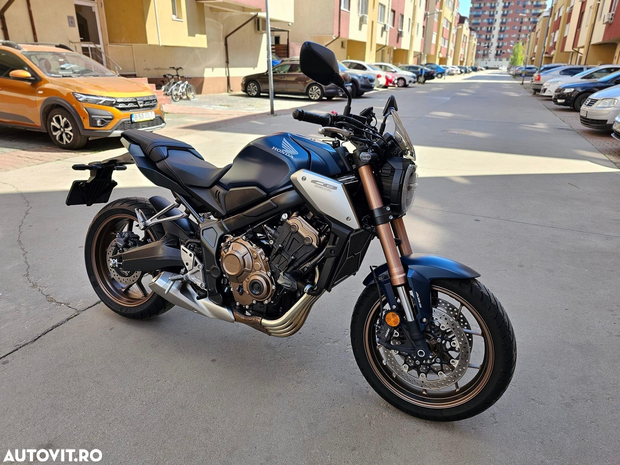 Honda CB 650R - 12