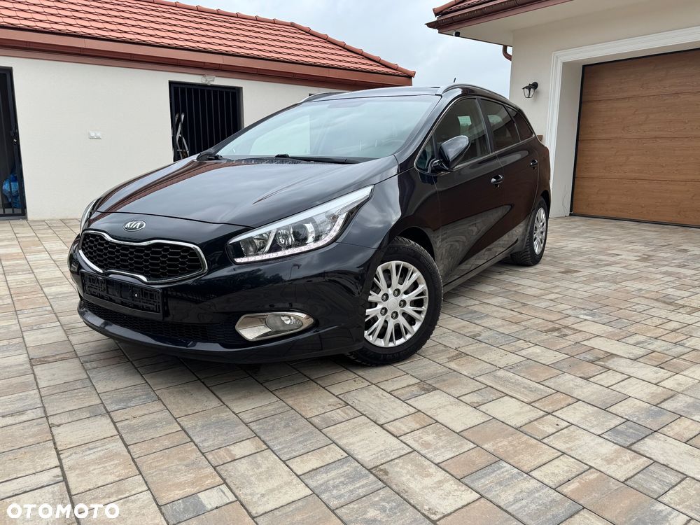 Kia Ceed 1.6 GDI Fifa World Cup Edition - 14
