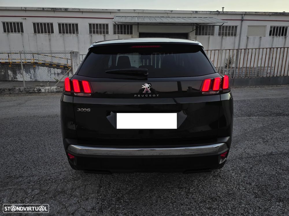 Peugeot 3008 PureTech 130 Stop & Start GPF EAT8 Allure - 11
