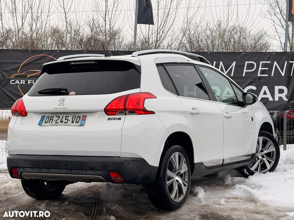 Peugeot 2008 PureTech 110 Stop&Start Style - 4