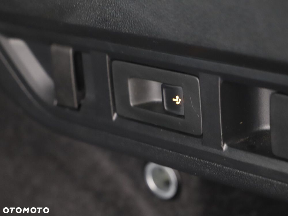 Skoda Octavia 2.0 TDI RS DSG - 24